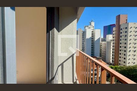 Sacada de kitnet/studio à venda com 1 quarto, 24m² em Pinheiros, São Paulo