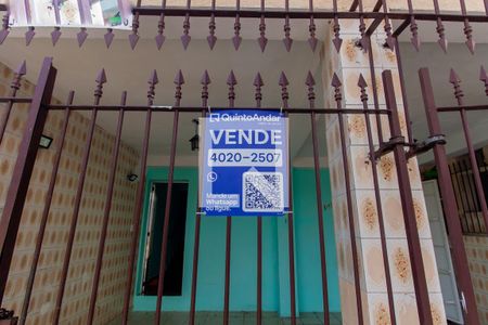 Placa Instalada de casa à venda com 4 quartos, 170m² em Vila Prudente, São Paulo