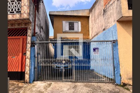 Fachada de casa à venda com 4 quartos, 175m² em Vila Bancaria, São Paulo