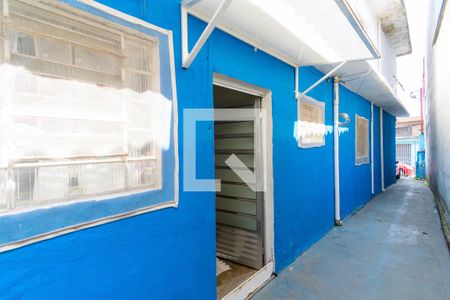 Corredor Externo de casa à venda com 4 quartos, 175m² em Vila Bancaria, São Paulo