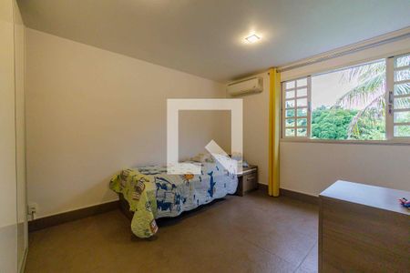 Quarto 1 de casa para alugar com 4 quartos, 450m² em Vargem Grande, Rio de Janeiro