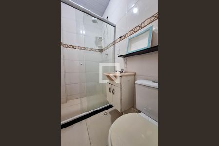 Banheiro de casa à venda com 2 quartos, 190m² em Marazul, Niterói