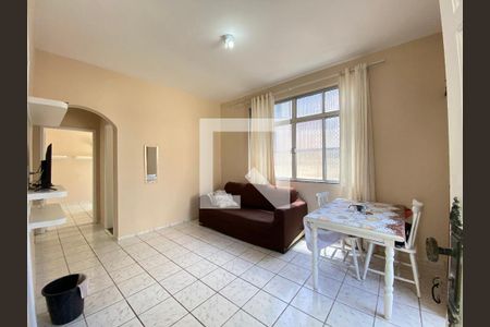 Sala de apartamento para alugar com 2 quartos, 75m² em Graça, Salvador