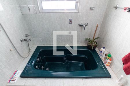 Banheiro de casa à venda com 3 quartos, 286m² em Jardim Consorcio, São Paulo
