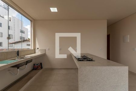 Cozinha de casa à venda com 3 quartos, 108m² em Santa Rosa, Belo Horizonte