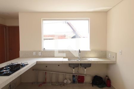 Cozinha de casa à venda com 3 quartos, 130m² em Santa Rosa, Belo Horizonte