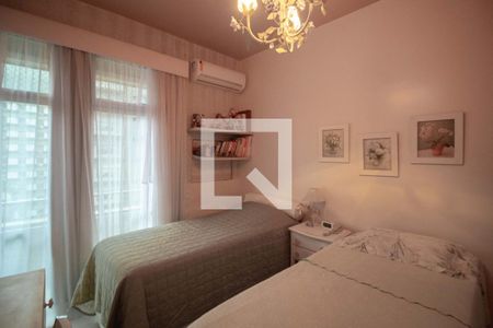 Quarto 1 de apartamento à venda com 3 quartos, 139m² em Ipanema, Rio de Janeiro