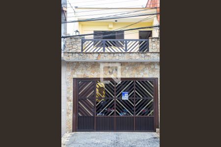 Fachada de casa à venda com 4 quartos, 226m² em Taboão, Diadema