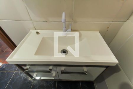 Banheiro de kitnet/studio para alugar com 1 quarto, 20m² em Brás, São Paulo