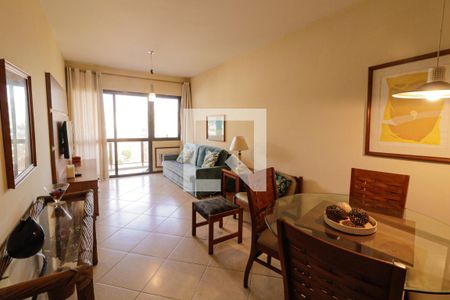 Sala de apartamento para alugar com 1 quarto, 60m² em Barra da Tijuca, Rio de Janeiro