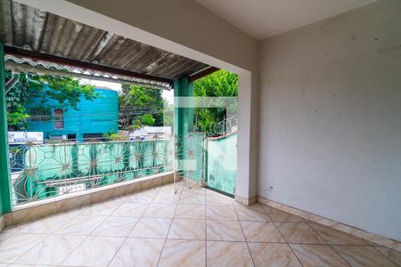 Casa 1 - Varanda de casa à venda com 3 quartos, 200m² em Vila Campestre, São Paulo
