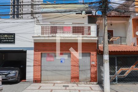Fachada + plaquinha de casa à venda com 3 quartos, 223m² em Santana, São Paulo