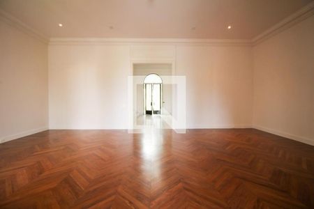 Casa à venda com 4 quartos, 1700m² em Retiro Morumbi, São Paulo