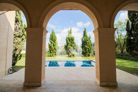 Casa à venda com 4 quartos, 1700m² em Retiro Morumbi, São Paulo