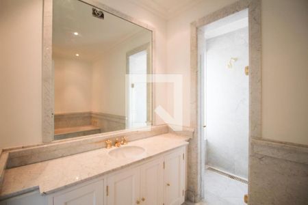 Casa à venda com 4 quartos, 1700m² em Retiro Morumbi, São Paulo