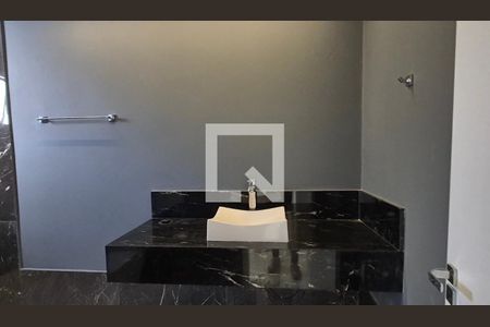 Banheiro da Suíte 5 de casa de condomínio à venda com 6 quartos, 1280m² em Barra da Tijuca, Rio de Janeiro