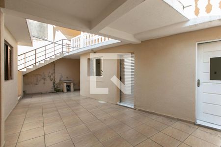 Quintal de casa à venda com 6 quartos, 314m² em  Jardim das Camélias, São Paulo