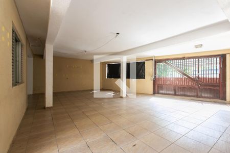 Garagem de casa à venda com 6 quartos, 313m² em Jardim das Camélias, São Paulo