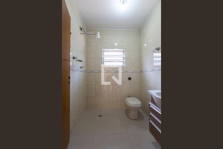 Banheiro de casa à venda com 6 quartos, 313m² em Jardim das Camélias, São Paulo