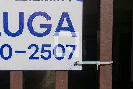 Placa CTPI-249 de casa à venda com 6 quartos, 313m² em Jardim das Camélias, São Paulo