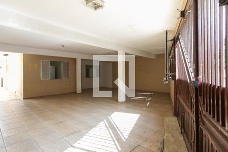 Garagem de casa à venda com 6 quartos, 313m² em Jardim das Camélias, São Paulo