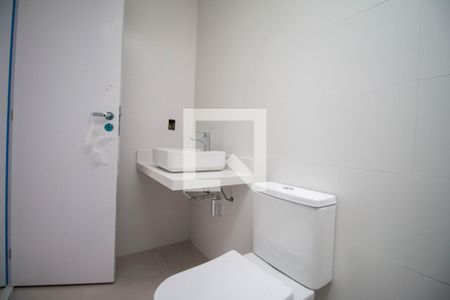 Banheiro 2 de casa à venda com 3 quartos, 486m² em Jardim Cordeiro, São Paulo