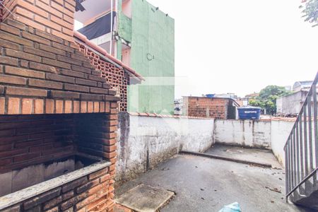 Quintal de casa para alugar com 3 quartos, 150m² em Limoeiro, São Paulo