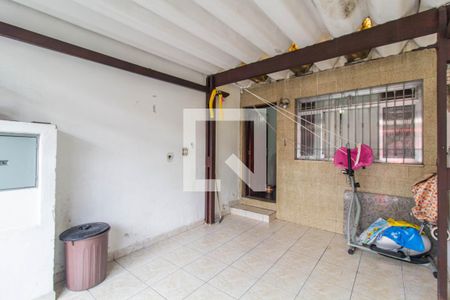 Garagem de casa para alugar com 3 quartos, 150m² em Limoeiro, São Paulo