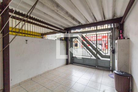 Garagem de casa para alugar com 3 quartos, 150m² em Limoeiro, São Paulo