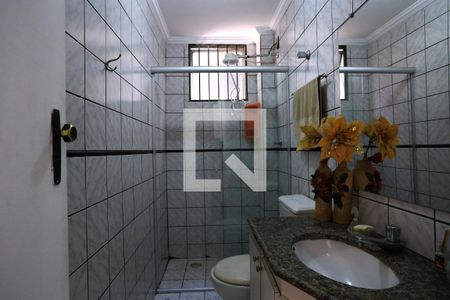 Banheiro Social de apartamento à venda com 2 quartos, 56m² em Sagrada Família, Belo Horizonte
