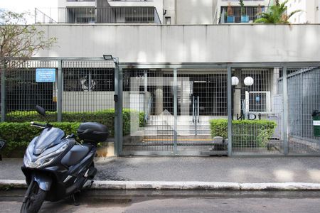 Fachada de apartamento para alugar com 1 quarto, 31m² em Vila Olímpia, São Paulo