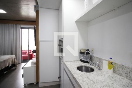 Cozinha de apartamento para alugar com 1 quarto, 31m² em Vila Olímpia, São Paulo