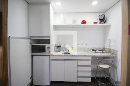 Cozinha de apartamento para alugar com 1 quarto, 31m² em Vila Olímpia, São Paulo