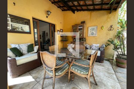 Quintal de casa à venda com 5 quartos, 250m² em Butantã, São Paulo