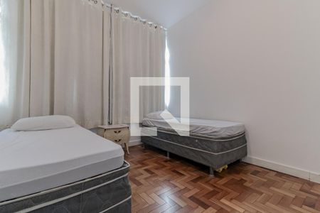 Quarto 1 de apartamento à venda com 2 quartos, 70m² em Ipanema, Rio de Janeiro