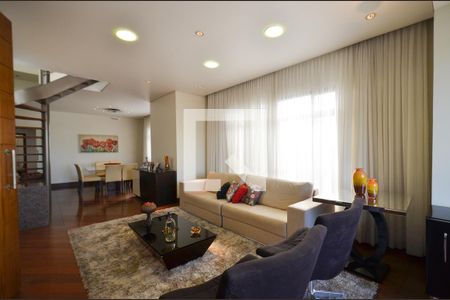 Sala de estar de apartamento à venda com 4 quartos, 330m² em Cidade Nova, Belo Horizonte