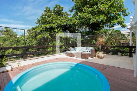 Piscina de apartamento à venda com 3 quartos, 200m² em Barra da Tijuca, Rio de Janeiro
