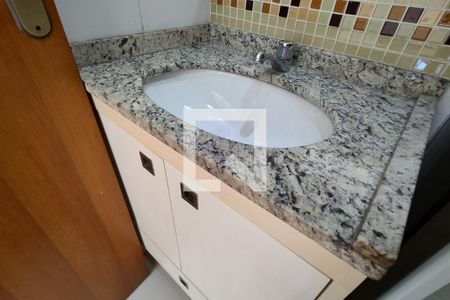 Banheiro da Suíte 3 de casa de condomínio à venda com 3 quartos, 120m² em Pechincha, Rio de Janeiro