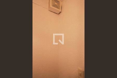 Banheiro de apartamento para alugar com 1 quarto, 50m² em Carmo, Belo Horizonte