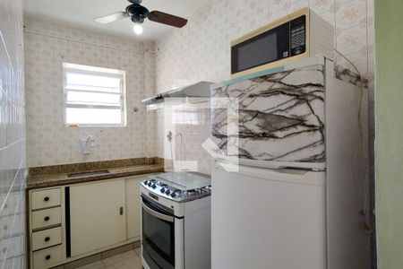 Cozinha de apartamento para alugar com 2 quartos, 70m² em Guilhermina, Praia Grande