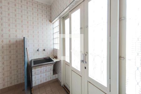 Área de Serviço de casa para alugar com 5 quartos, 388m² em Jardim Santa Eudoxia, Campinas