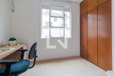 Quarto 3 de apartamento à venda com 4 quartos, 90m² em Menino Deus, Porto Alegre