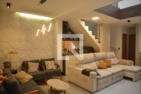 Sala de casa à venda com 4 quartos, 162m² em Vila Alpina, Santo André