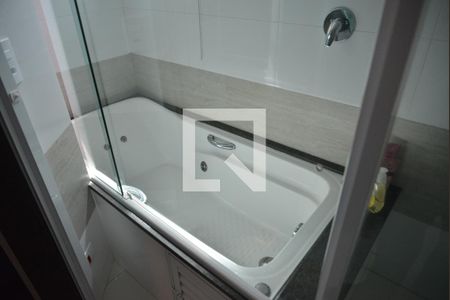 Banheiro da Suíte 2 de casa à venda com 4 quartos, 162m² em Vila Alpina, Santo André