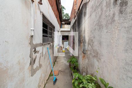 Corredor de casa para alugar com 2 quartos, 250m² em Rio Pequeno, São Paulo