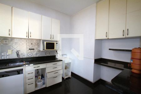 Cozinha - Armários de casa à venda com 5 quartos, 250m² em Coração Eucarístico, Belo Horizonte