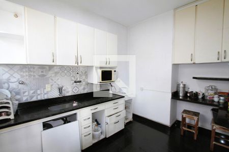 Cozinha de casa à venda com 5 quartos, 250m² em Coração Eucarístico, Belo Horizonte