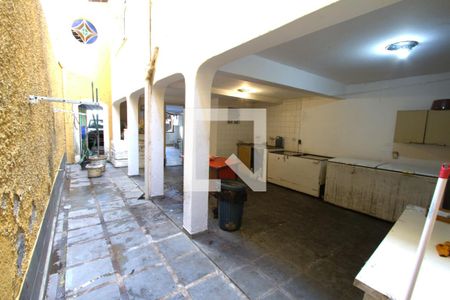 Área comum de casa à venda com 5 quartos, 250m² em Coração Eucarístico, Belo Horizonte