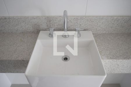 Banheiro de apartamento à venda com 1 quarto, 32m² em Jardim Paulista, São Paulo