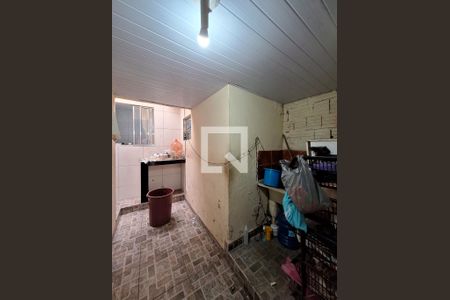 Corredor de casa à venda com 2 quartos, 200m² em Vila Santa Maria, São Paulo
